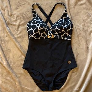 Contour Once Piece Womens Bathing Suit